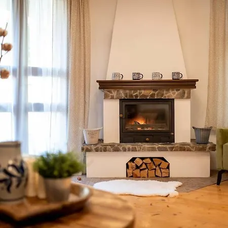 1912 * Trenčianske Teplice